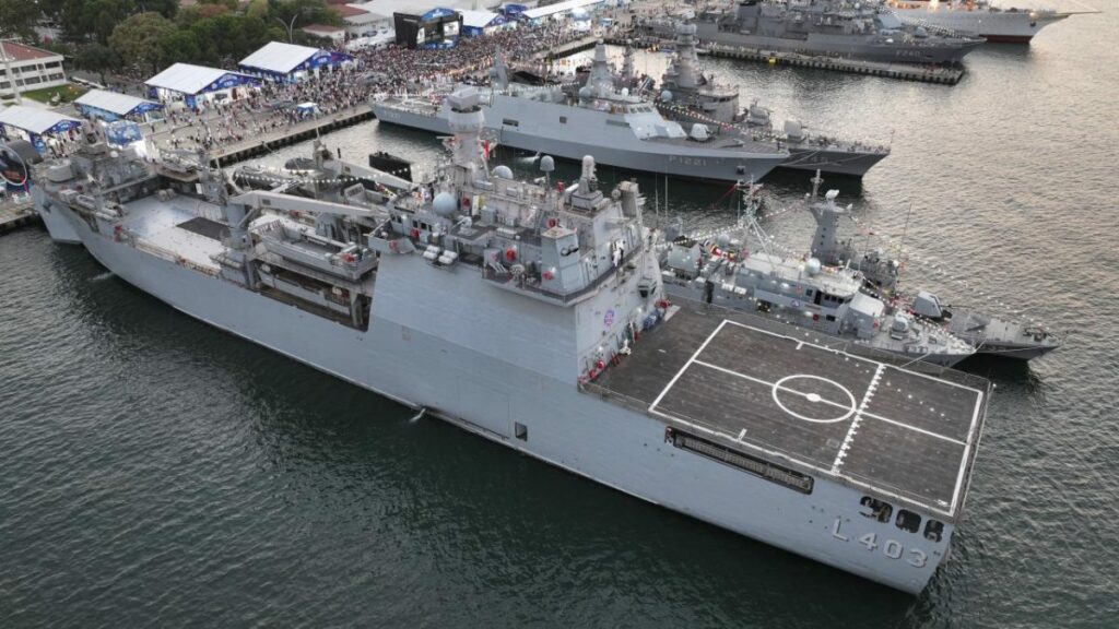 السفينة الحربية التركية TCG سانجاكار تواصل أداء مهامها بنجاح من العمليات العسكرية إلى الإغاثة الإنسانية
