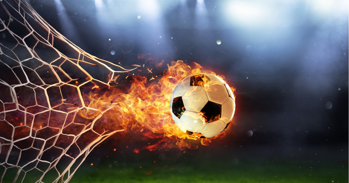 باريس سان جيرمان يبدأ حملة الدفاع عن لقبه بتعادل مثير أمام رين في افتتاحية الدوري الفرنسي