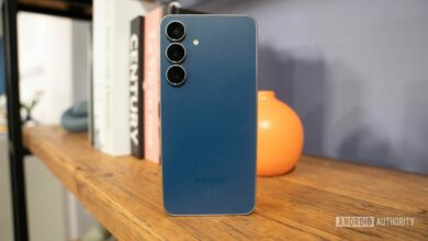 تسريب أغطية Galaxy S26 FE في متجر جنوب أفريقي يرجّح قرب الإعلان عنه