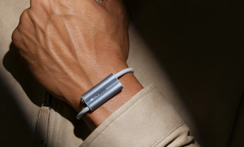 سوار Luffu Link من مؤسسي Fitbit: رعاية عائلية واتصال LTE بلا شاشة