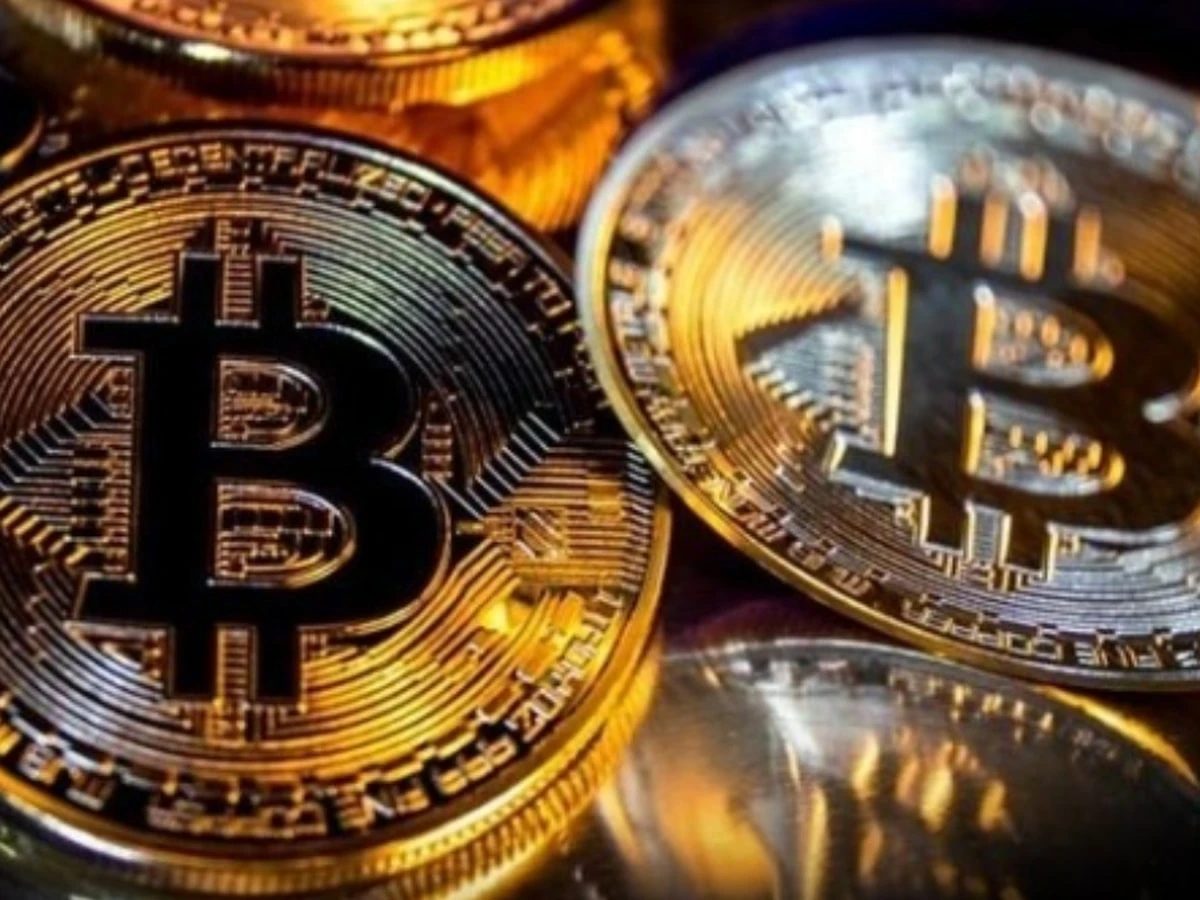 عاجل | خسائر 80 مليار دولار لشركات البيتكوين مع انهيار أسهمها