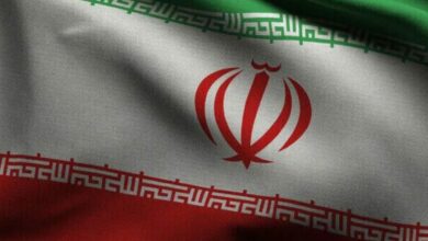 طهران تهدد: استهداف المصالح الأمريكية بنسبة 100% إذا استمر الحصار.. وتربط فتح هرمز بوقف حرب غزة ولبنان