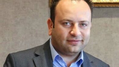 عاجل | إسماعيل جانق يسلم نفسه للعدالة في إسطنبول بعد مذكرة بحث بقضية الصحفي جيم كوجوك