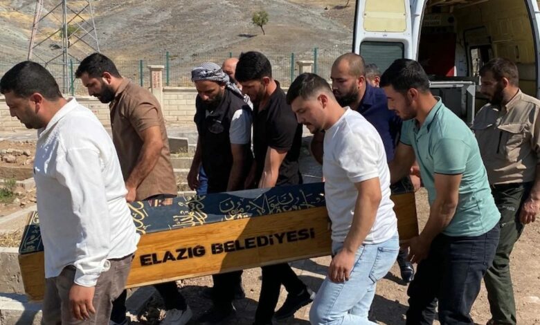 عاجل | وفاة طفل (10 أعوام) بصاعقة رعدية في إيلازيغ شرقي تركيا