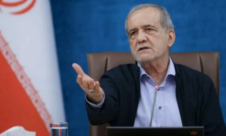 إيران: مضيق هرمز قد يُفتح إذا التزمت واشنطن باتفاق إسلام أباد