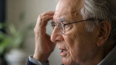 دراسة: تباطؤ سرعة الكلام قد يكون مؤشرًا مبكرًا على التدهور المعرفي