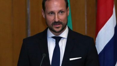 وفاة ملك النرويج هارالد الخامس وتولي نجله العرش باسم هاكون الثامن