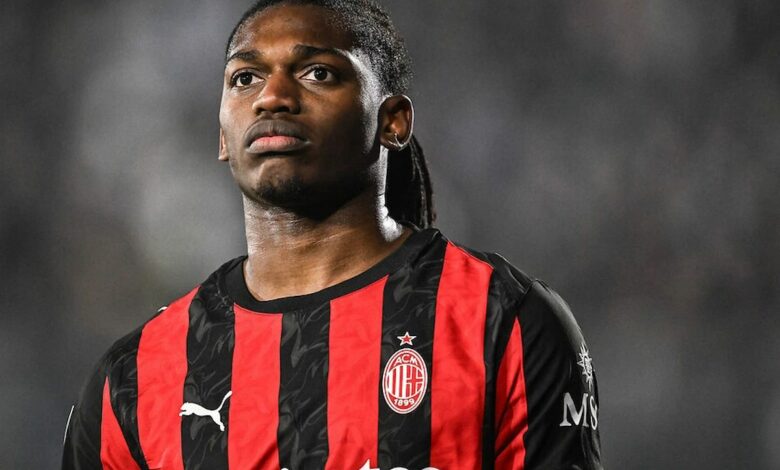 غلطة سراي يعلن بدء مفاوضات ضم رافائيل لياو من ميلان مقابل 38 مليون يورو
