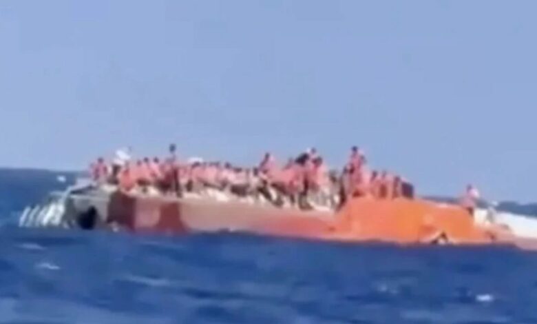 عاجل | غرق سفينة ركاب تقل 267 شخصًا قبالة سواحل غيرني في قبرص الشمالية وتركيا تساند جهود الإنقاذ