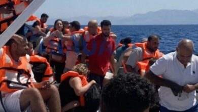 غرق عبارة ركاب قبالة غرينه القبرصية: 7 قتلى و23 مفقودًا و237 ناجيًا
