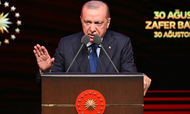 أردوغان: إغلاق ملفات الإرهاب في سوريا والمنطقة يفتح حقبة جديدة ويحقق توافق تركيا الكبير