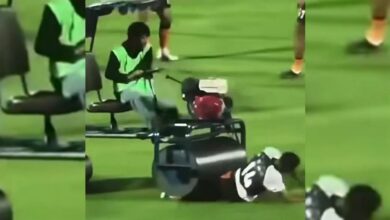مدحلة ملعب صدمت لاعبًا سابقًا لأنطاليا سبور.. ثم عاد وشارك في الفوز
