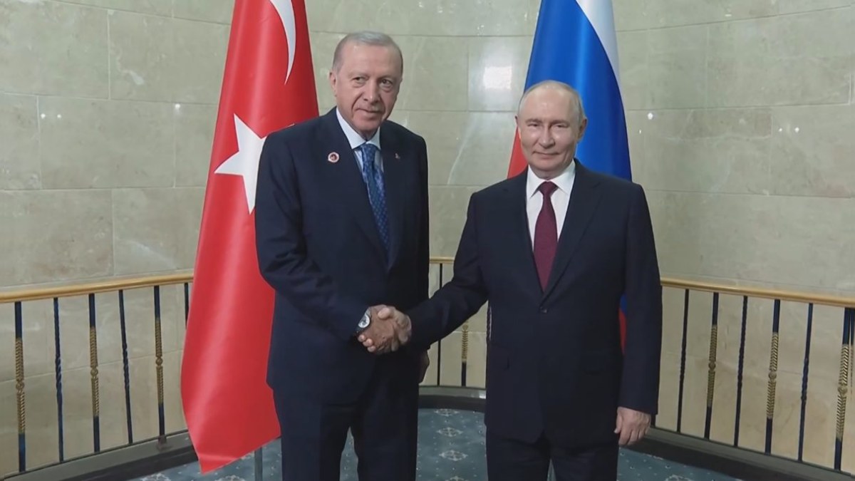 أردوغان: بعد افتتاح أكويو سنبدأ مشاريع نووية جديدة مع روسيا