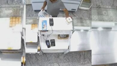عاجل | كاميرا ترصد لحظة سرقة صندوق تبرعات من محل حلويات في إسطنبول