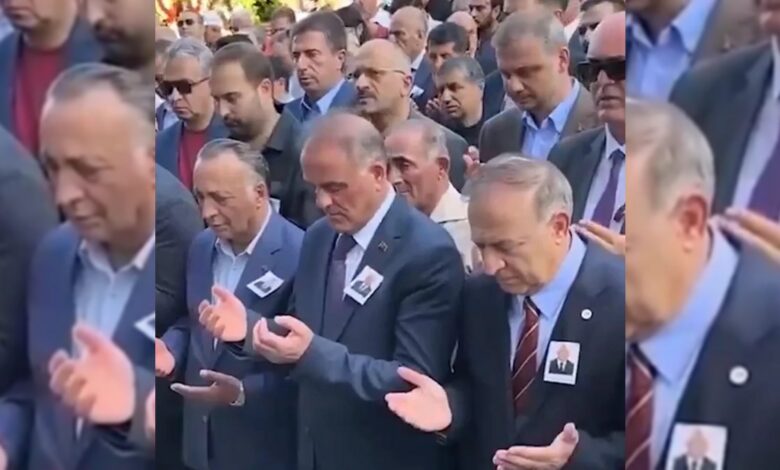 عاجل | والد نائب رئيس بلدية إسطنبول الكبرى يُوارى الثرى في مراسم حضرها نائب تركي
