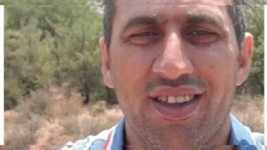 لقطات الرجل المفقود على القارب قبل غرقه تمنح عائلته أملًا جديدًا