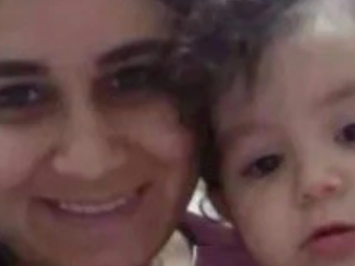 غرق عبارة قرب غيرني: العثور على جثة أم ضحّت بسترة النجاة لابنتها