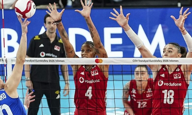عاجل | منتخب تركيا للسيدات للكرة الطائرة يتأهل إلى ربع نهائي بطولة أوروبا بثلاثية نظيفة