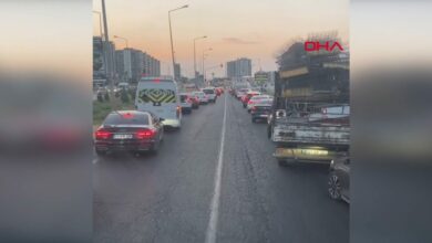 عاجل - سائقون يفتحون الطريق لسيارة إطفاء بطريقة "السحاب" في ديار بكر