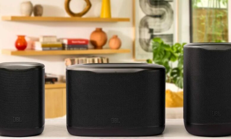 JBL تدخل عالم الصوت المنزلي متعدد الغرف بثلاثة مكبرات Cove