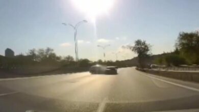 عاجل | كاميرا مراقبة توثق لحظة اصطدام سيارة بمركبة أمامها في إسطنبول