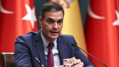عاجل | مجلة أدبية من طلاب أتراك تصل إلى مدريد... وردّ غير متوقع من سانشيز