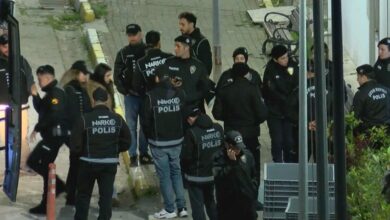 تركيا.. إحالة محامٍ وشخصية مشهورة إلى القضاء في تحقيق مخدرات بعد ضبط مسدس و334 طلقة