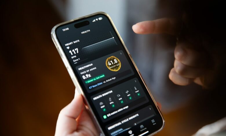 «العمر الصحي» يصل إلى Apple Watch.. لكن أجهزتها منحت صحفية واحدة أعمارًا متباينة
