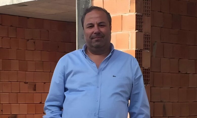 العثور على جثمان مقاول كوشاداسي على الشاطئ بعد فقدانه في البحر