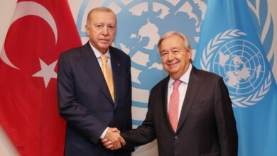أردوغان يبدأ لقاءاته الثنائية في الأمم المتحدة بتوقيع دفتر الدورة الـ81