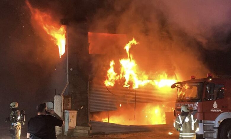 حريق متجر إطارات في إسنيورت يمتد إلى 5 منشآت.. والسيطرة بعد ساعتين