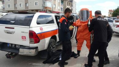 العثور على زوجين متوفيين في كارامان يُخلي مبنى من 11 طابقًا بسبب رائحة كيميائية