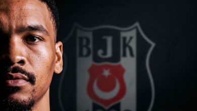 أصيب في الربع الأول ثم واصل اللعب.. كسر في معصم لاعب بشكتاش التركي