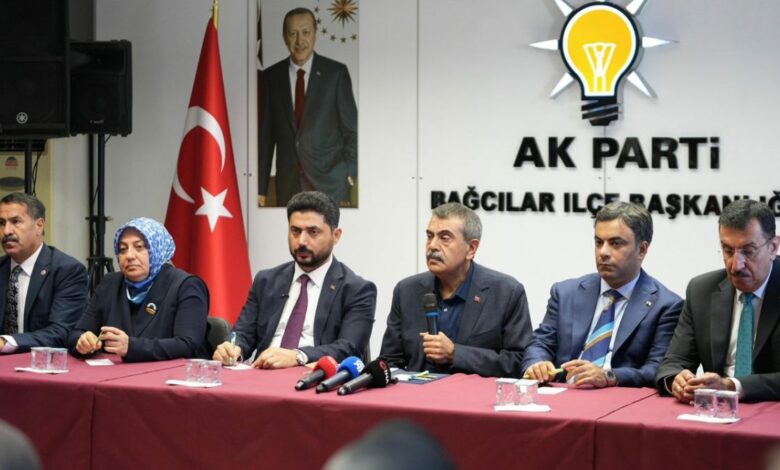 وزير التعليم التركي يربط «تركيا بلا إرهاب» بالمرحلة الأخيرة للإصلاحات.. وحزبه ينزل إلى 39 منطقة في إسطنبول