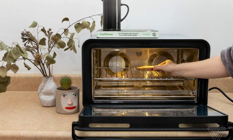ويبر توقف خدمات June Oven.. فرن ذكي يفقد التطبيق والتحديثات وقد لا يعمل بعد إعادة ضبطه