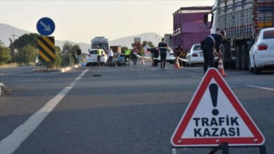 تصادم سيارتين في كوتاهيا التركية يودي بحياة امرأتين.. وإصابة 3 من المركبة نفسها
