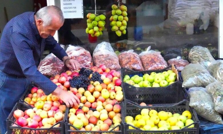 فاكهة موش المحلية لا تبقى في أسواقها: 70% منها يُرسل إلى ولايات تركية