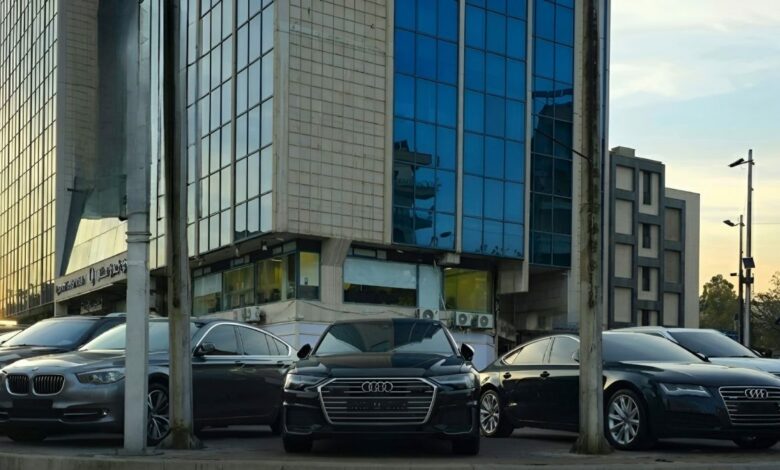 سوريا توقف شراء السيارات والأثاث الحكومي وتخفض مخصصات الوقود 30%.. ما الذي استُثني؟
