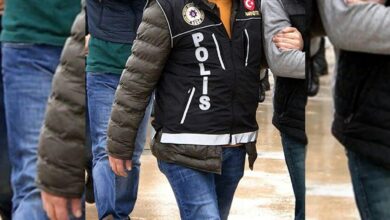 عملية مخدرات في إسطنبول تفضي إلى توقيف شخصين وضبط مسدس وذخيرة وميزان حساس