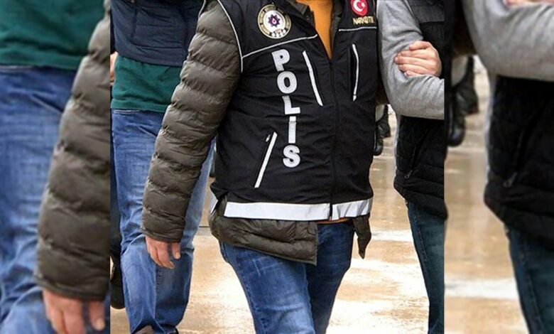 عملية مخدرات في إسطنبول تفضي إلى توقيف شخصين وضبط مسدس وذخيرة وميزان حساس