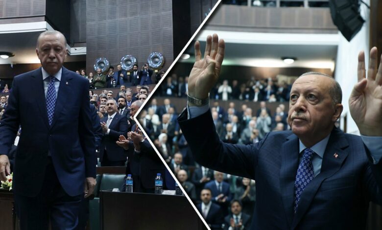 تفاصيل ربطة عنق أردوغان تخطف الأنظار.. مقاتلة تركية تحمل رسالة لافتة