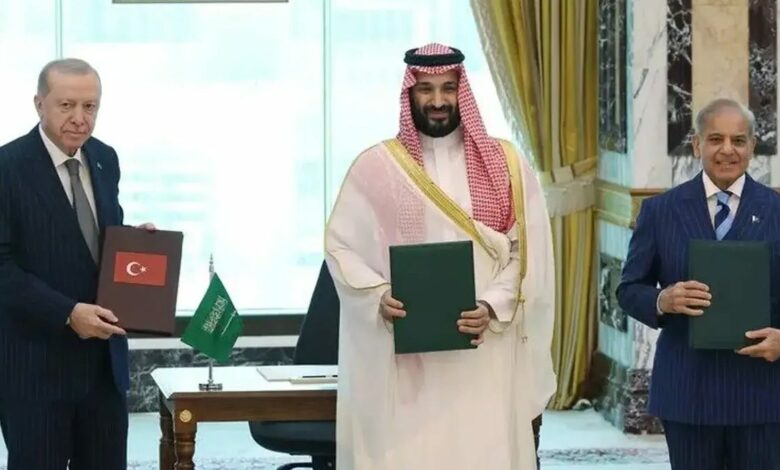 السعودية تعلن «تحالف مكة» مع تركيا وباكستان.. ومبادرة لأمن الممرات البحرية