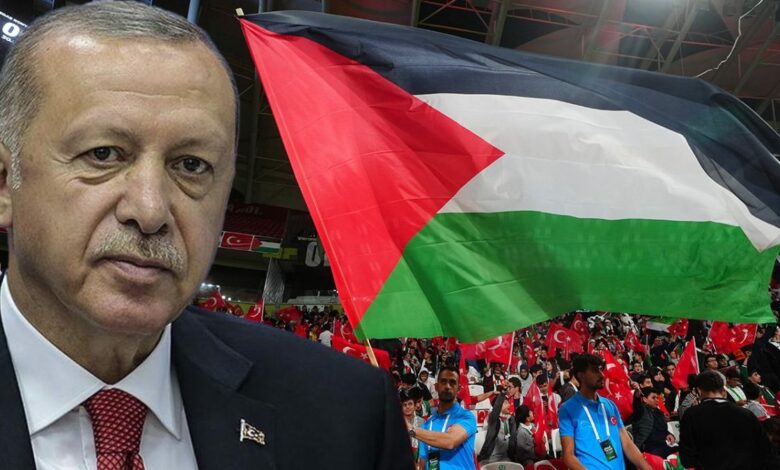 42 ألف مشجع يحتضنون منتخب فلسطين في قونية.. وأردوغان يتعهد بمواصلة الدعم