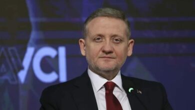 احتجاز رئيس لجنة الحكام التركية يعيد تحذير رئيس باشاك شهير: «فقدت مصداقيتها بالكامل»
