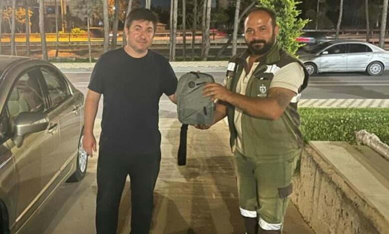 عامل نظافة يعثر على حقيبة ذهب بـ400 ألف ليرة في كوجالي.. كيف عادَت إلى صاحبها؟