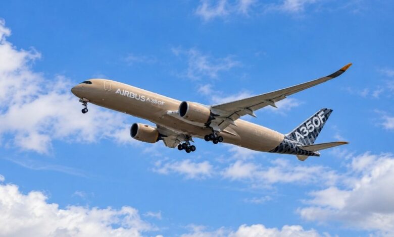 إيرباص تبدأ اختبارات طائرة A350F للشحن.. حمولة 111 طنًا وبوابة رئيسية بعرض 4.3 أمتار