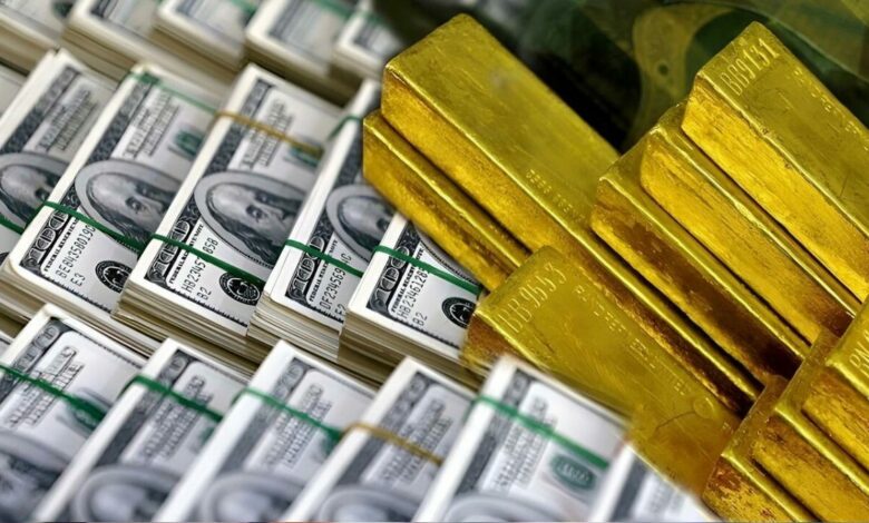 صعود الدولار يضغط على الذهب قبل تقرير الوظائف الأميركي.. خسارة أسبوعية تقترب من 2.5%