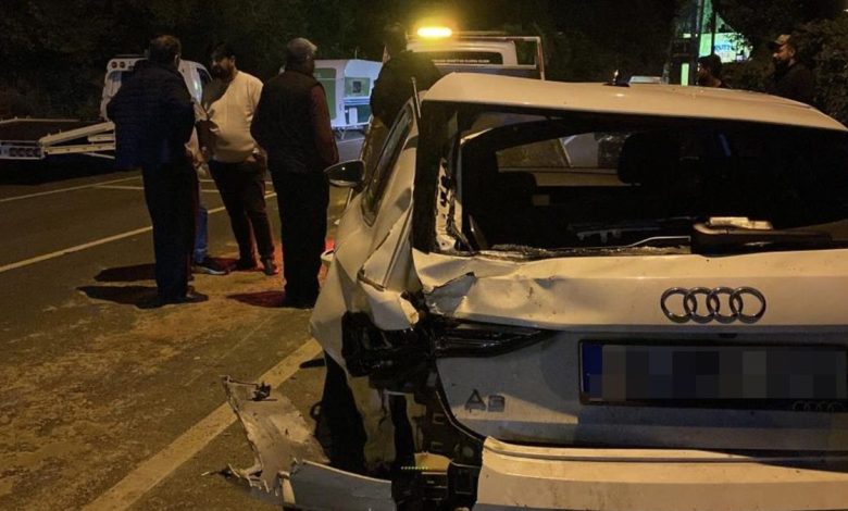 سيارة تخرج عن السيطرة وتصطدم بـ6 مركبات متوقفة في إسطنبول التركية.. والسائق بين 3 مصابين