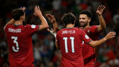 البرتغال تحقق فوزها الرابع في دوري الأمم.. ولاعبو أيرلندا يطأطئون رؤوسهم خلال نشيد إسرائيل
