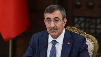 نائب الرئيس التركي أمام البرلمان غدًا بشأن تحقيقات الصناديق.. ماذا سيعرض يلماز؟